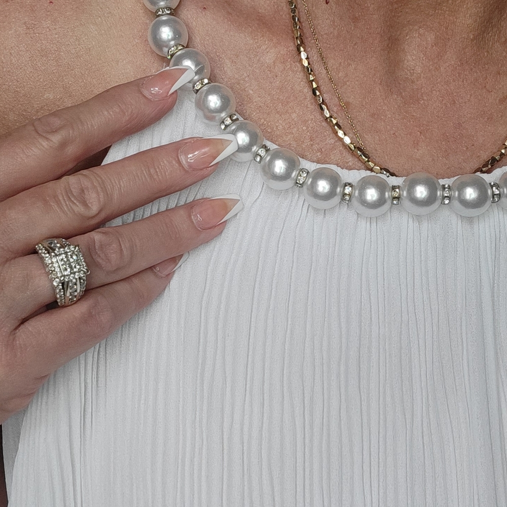White pearl ruffle top - Picture 3 of 4